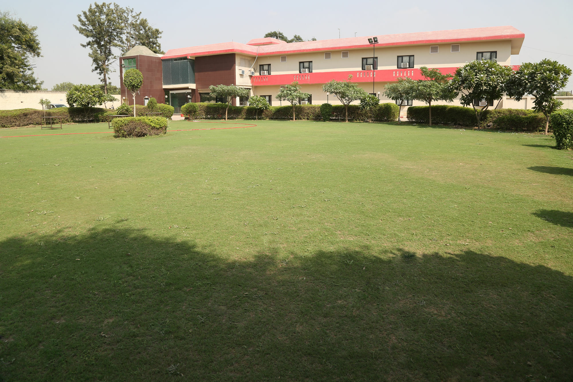 Pacific Inn Suryansh Hotel Gurgaon Eksteriør bilde